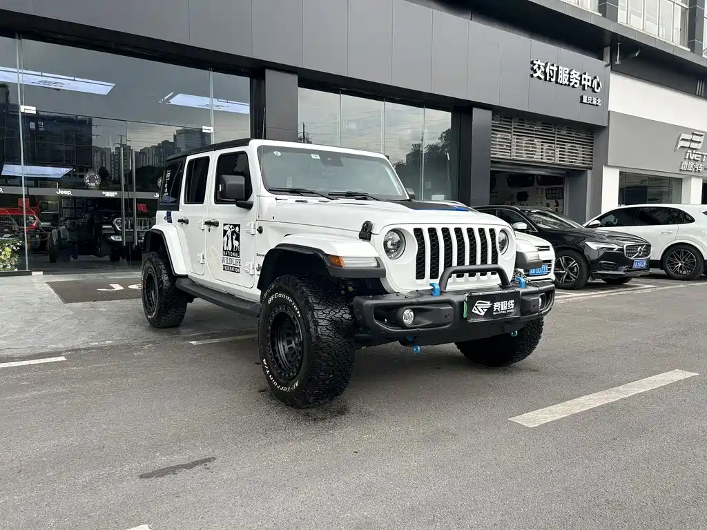 Jeep Wrangler PHEV — фото 3