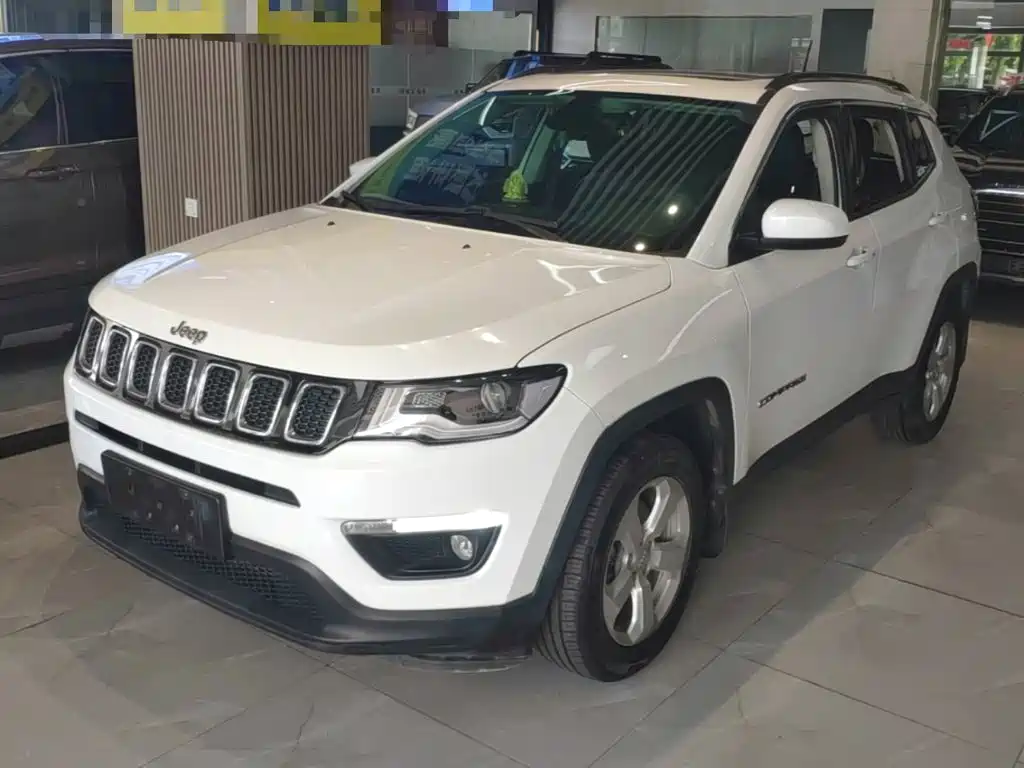 Jeep Compass — фото 2