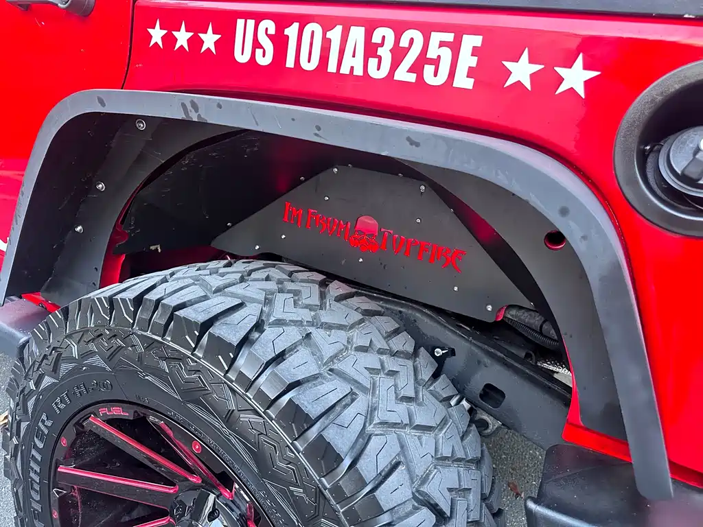 Jeep Wrangler — фото 17