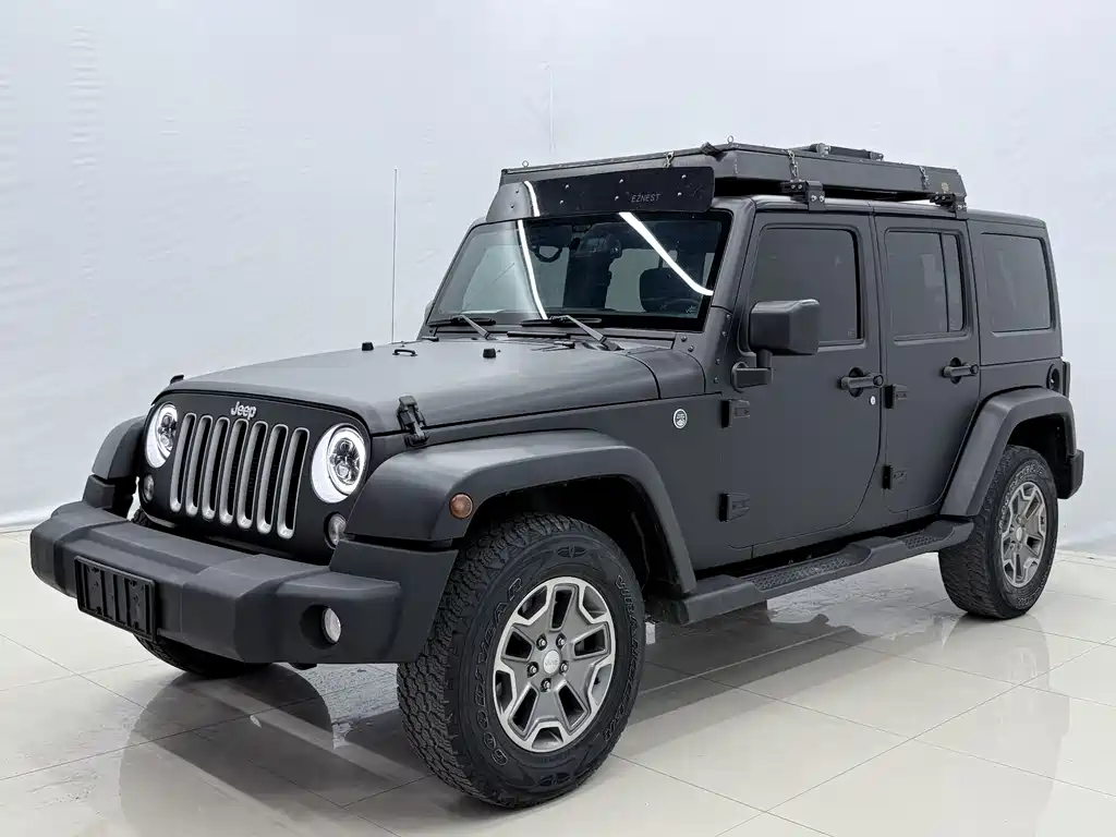 Jeep Wrangler — фото 2