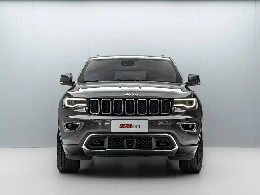 Jeep Grand Cherokee (Import) — фото 2