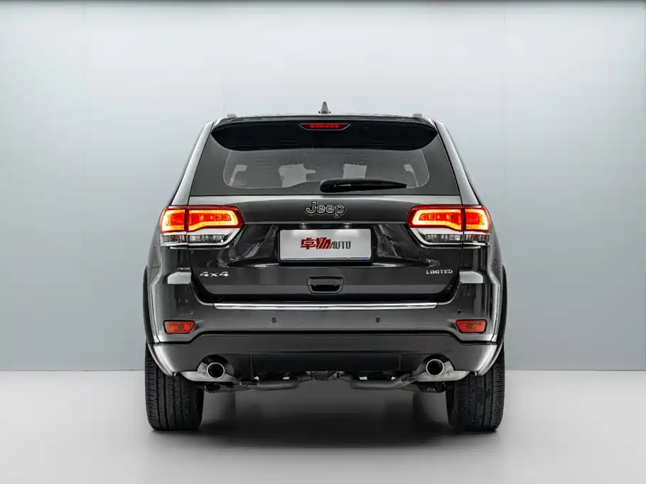 Jeep Grand Cherokee (Import) — фото 6