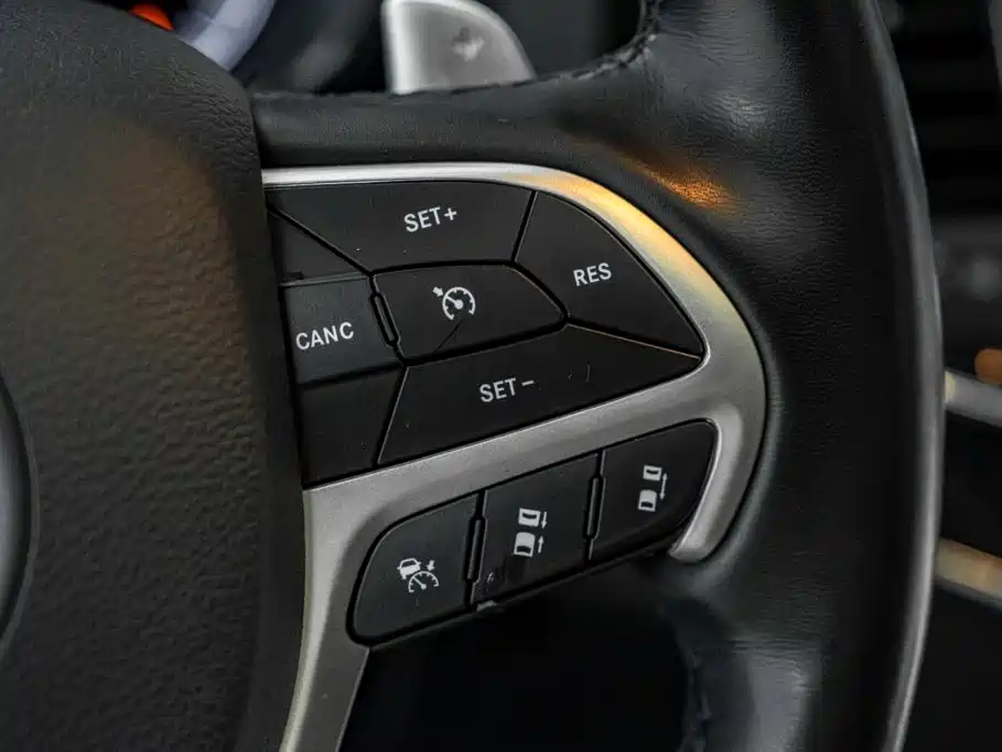 Jeep Grand Cherokee (Import) — фото 10