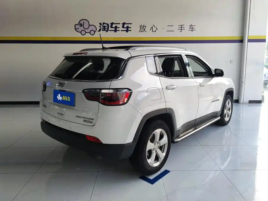 Jeep Compass — фото 3