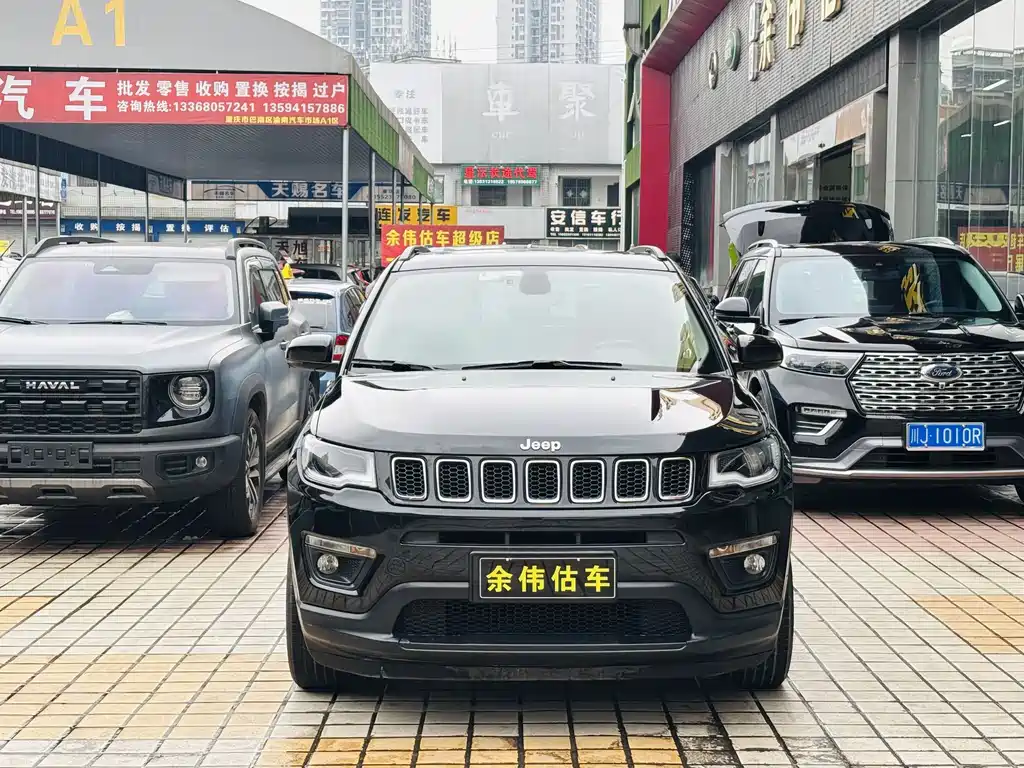 Jeep Compass — фото 2
