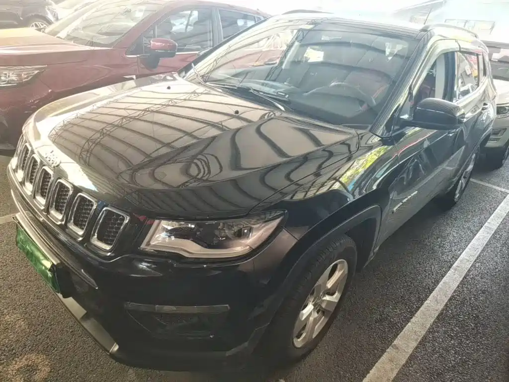 Jeep Compass — фото 2