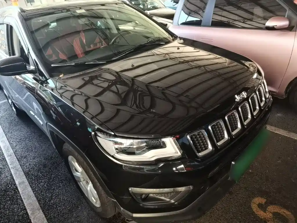 Jeep Compass — фото 4