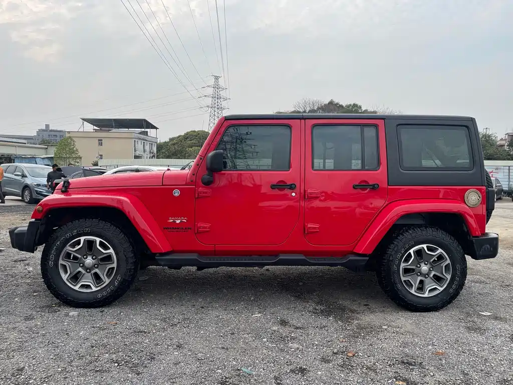 Jeep Wrangler — фото 4