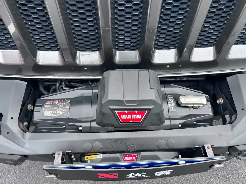 Jeep Wrangler — фото 19