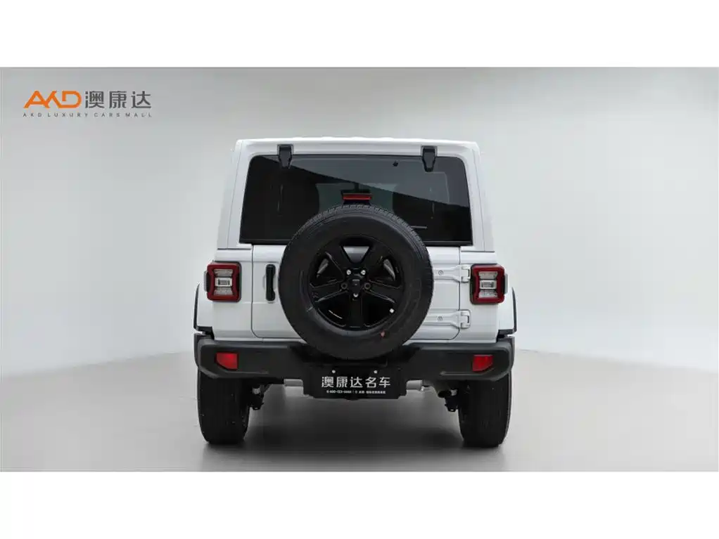 Jeep Wrangler — фото 4