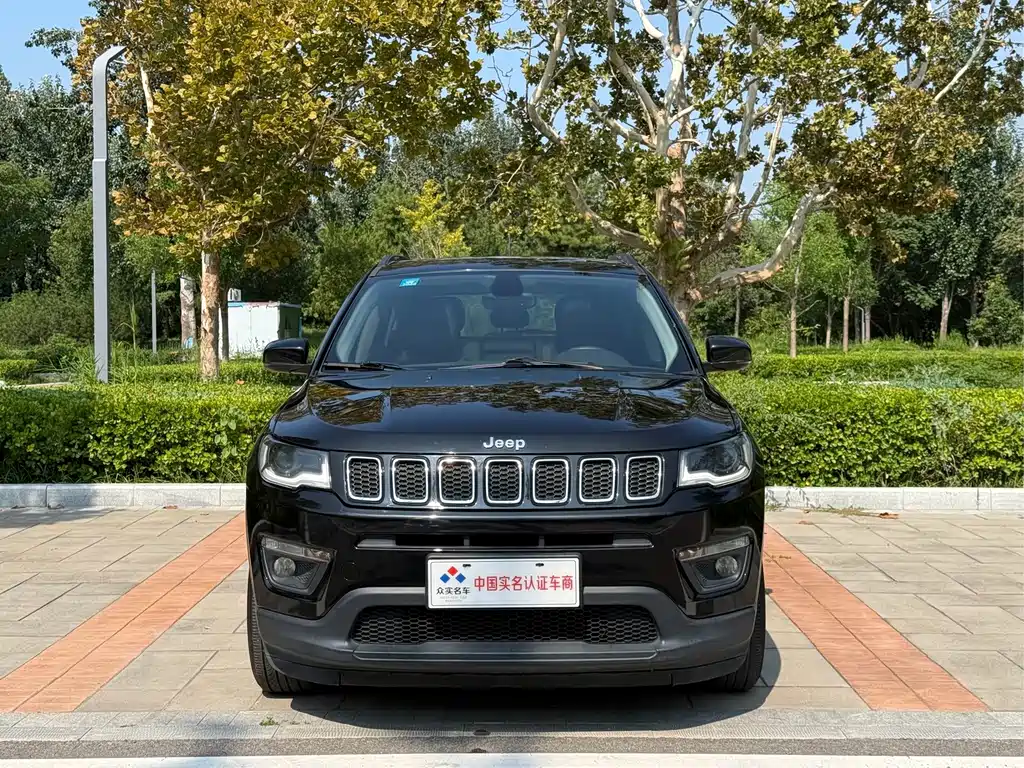 Jeep Compass — фото 2