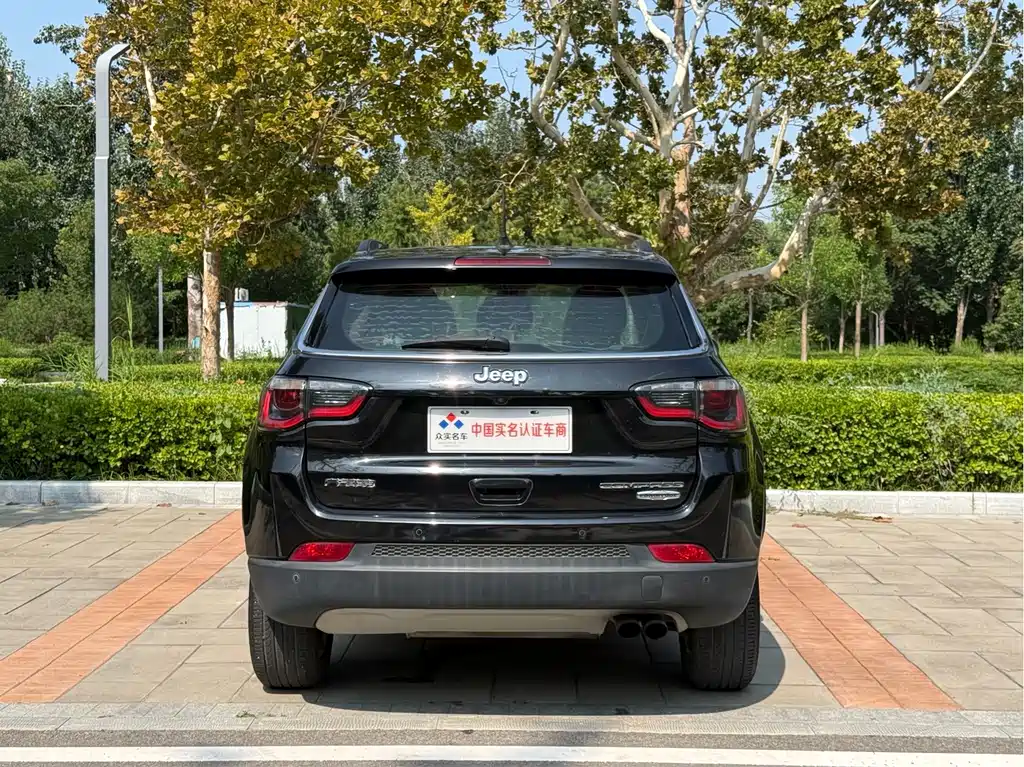 Jeep Compass — фото 19