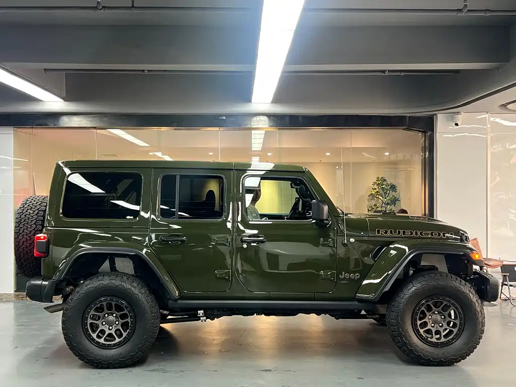 Jeep Wrangler — фото 4