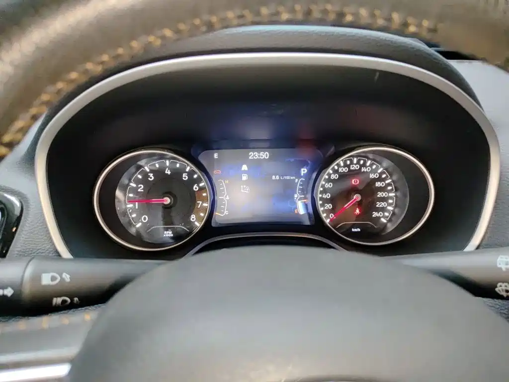 Jeep Compass — фото 4