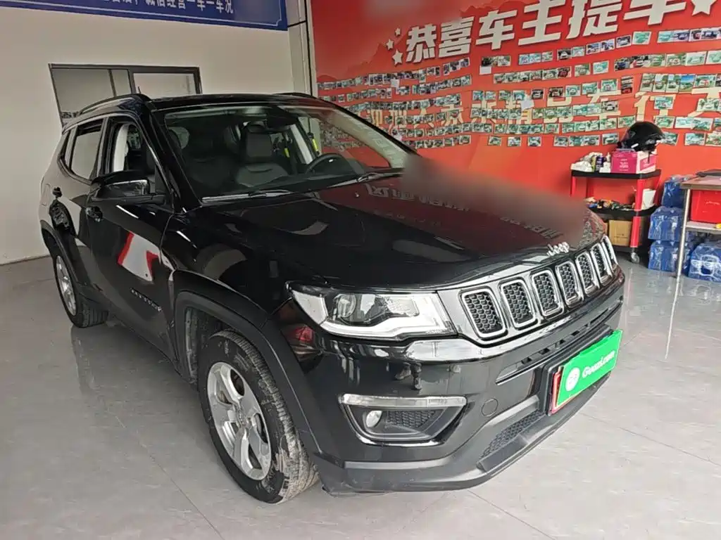Jeep Compass — фото 22