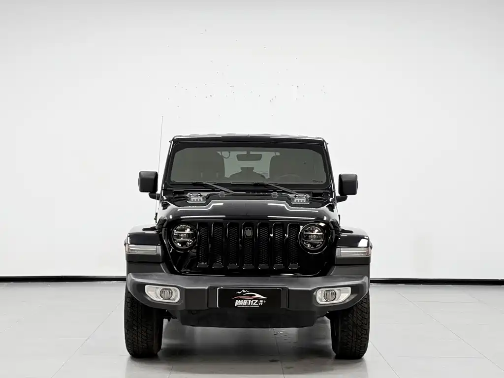 Jeep Wrangler — фото 2