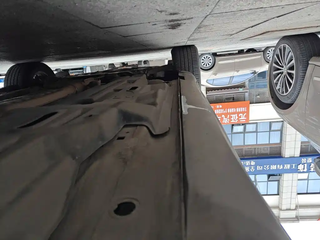 Jeep Cherokee — фото 21