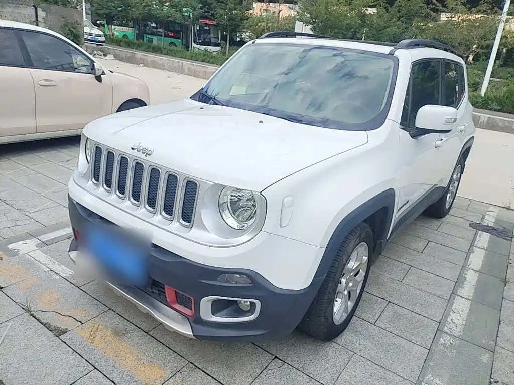 Jeep Renegade — фото 2