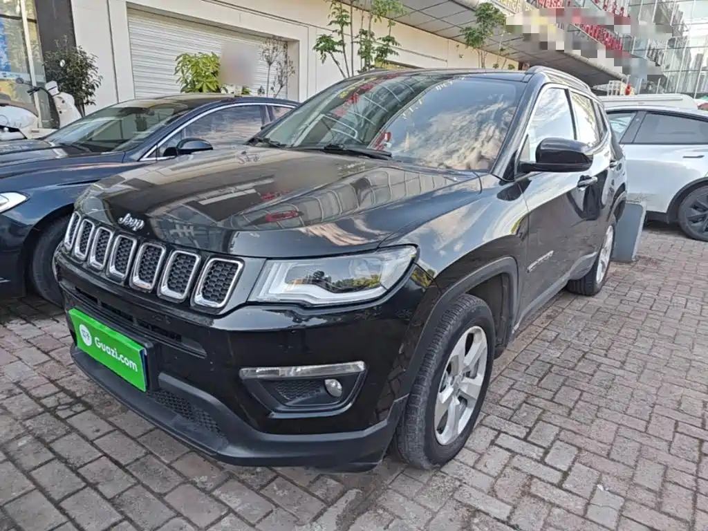 Jeep Compass — фото 2