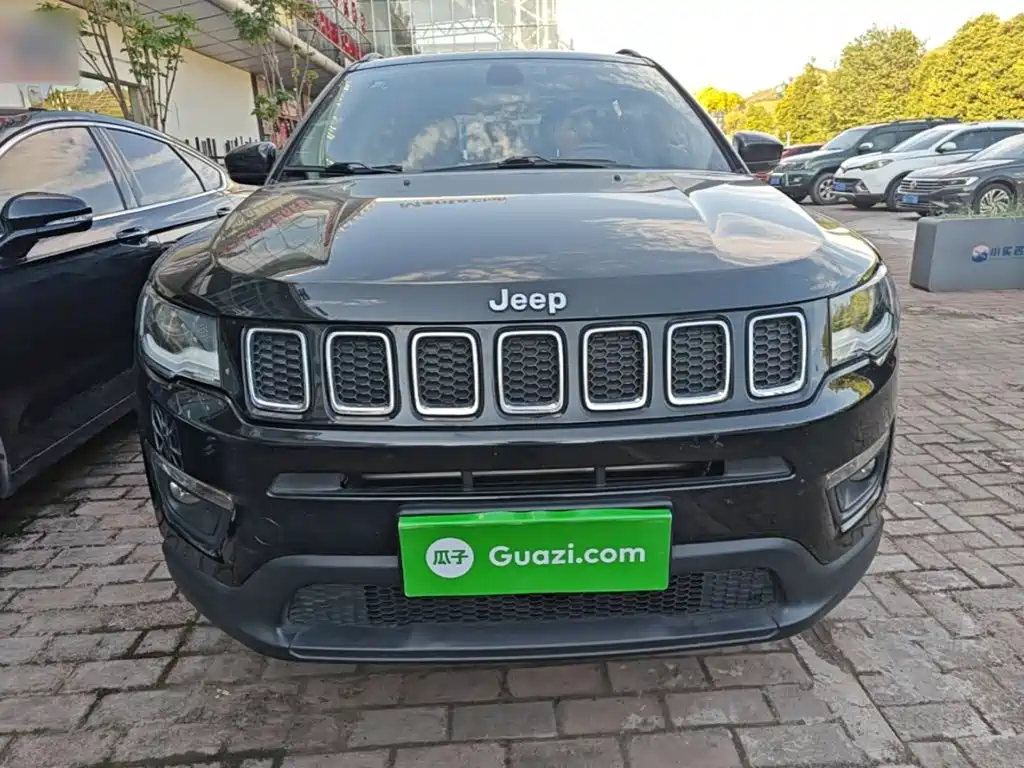 Jeep Compass — фото 3