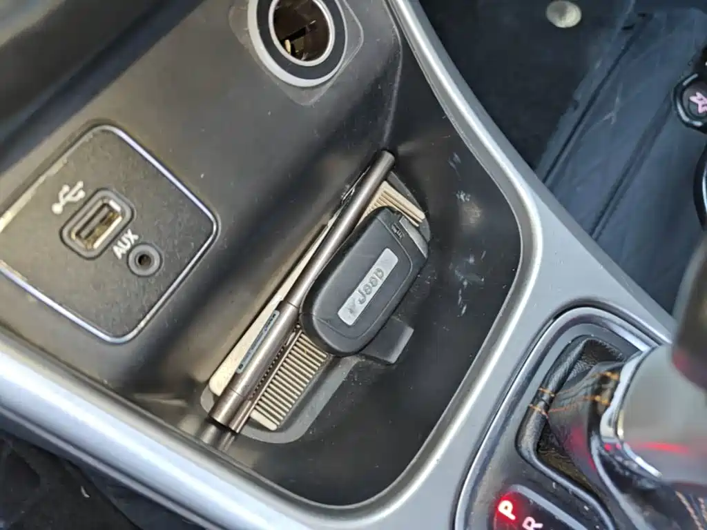 Jeep Compass — фото 9