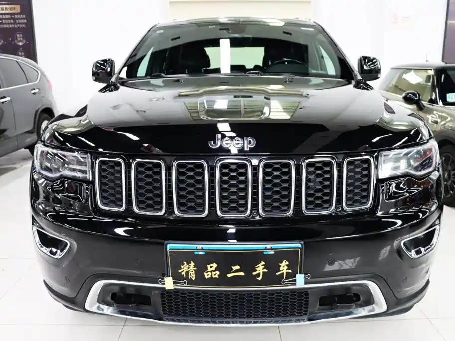 Jeep Grand Cherokee (Import) — фото 2