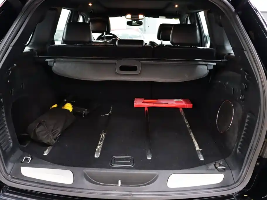 Jeep Grand Cherokee (Import) — фото 14