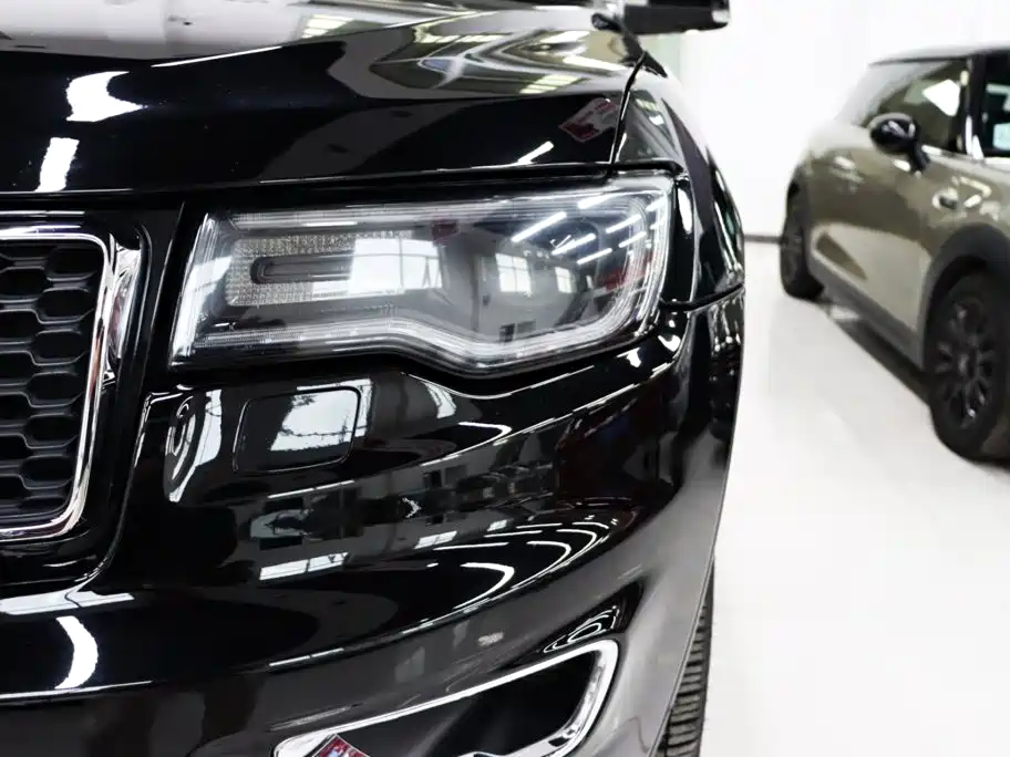 Jeep Grand Cherokee (Import) — фото 20