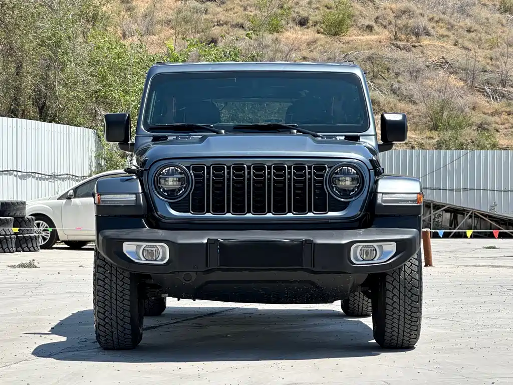 Jeep Wrangler — фото 3