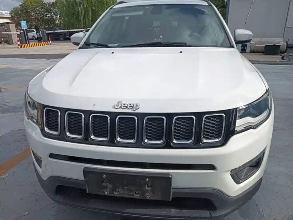 Jeep Compass — фото 3