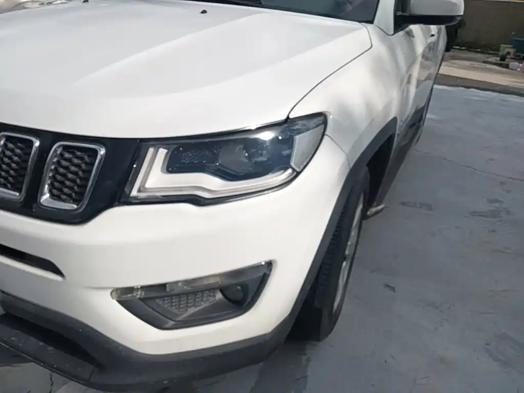 Jeep Compass — фото 24