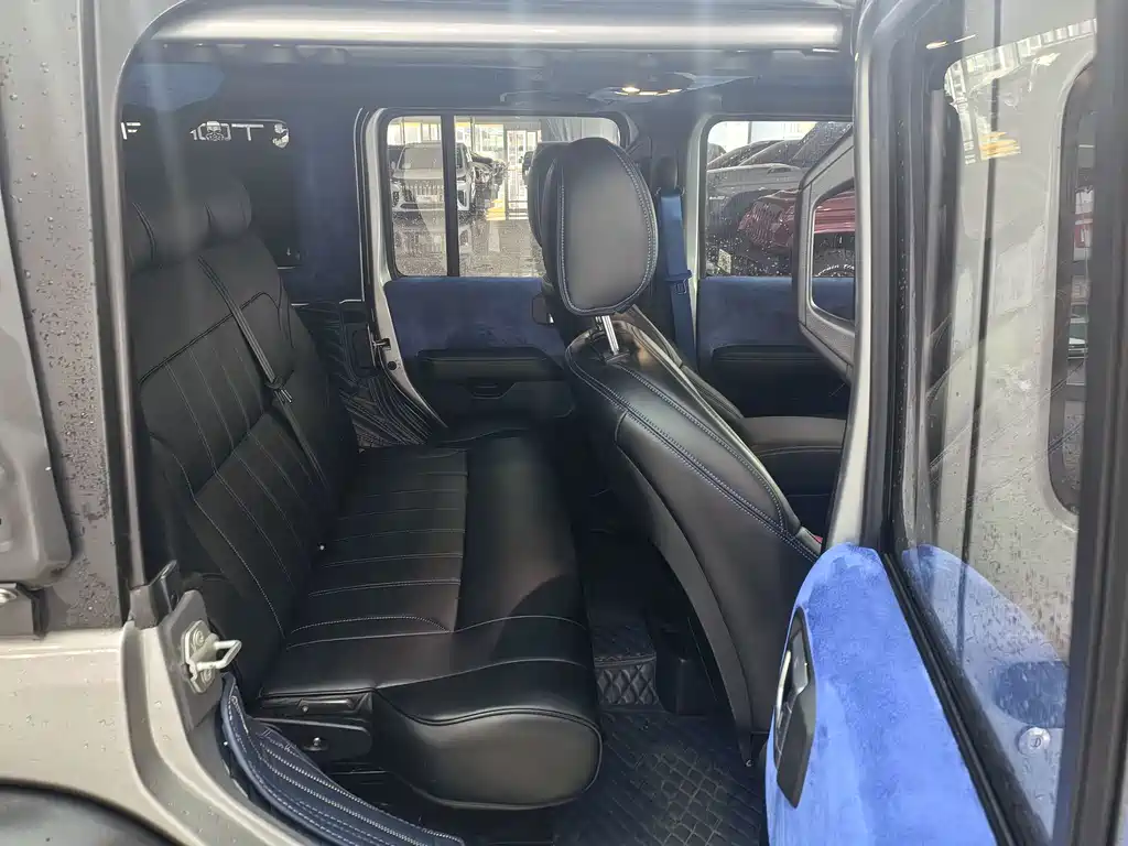 Jeep Wrangler — фото 5