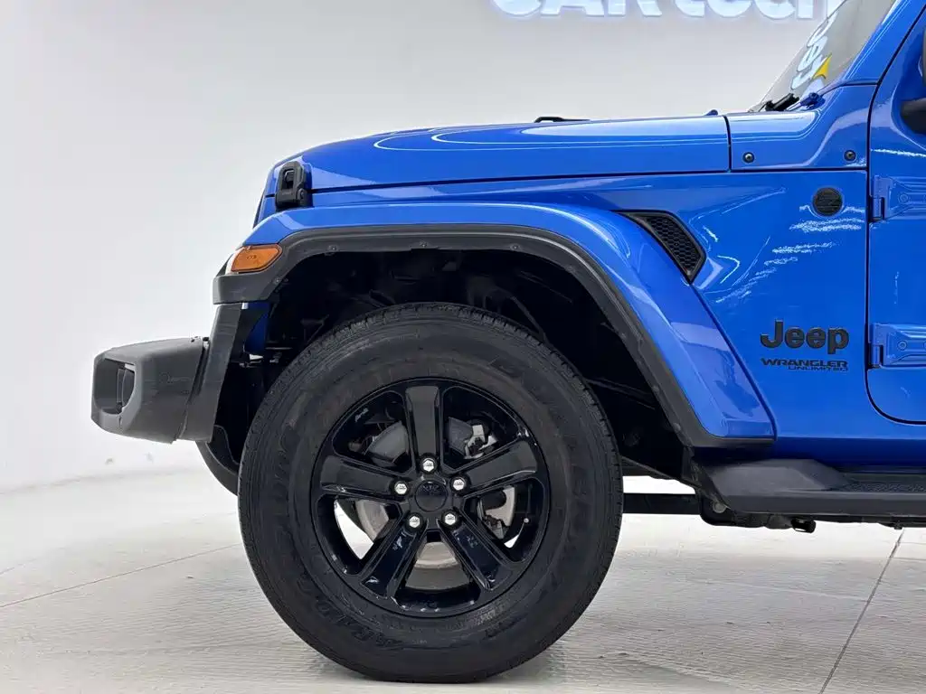 Jeep Wrangler — фото 2