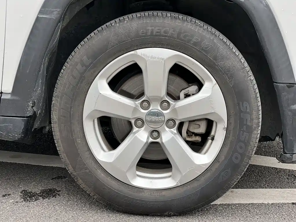 Jeep Compass — фото 14
