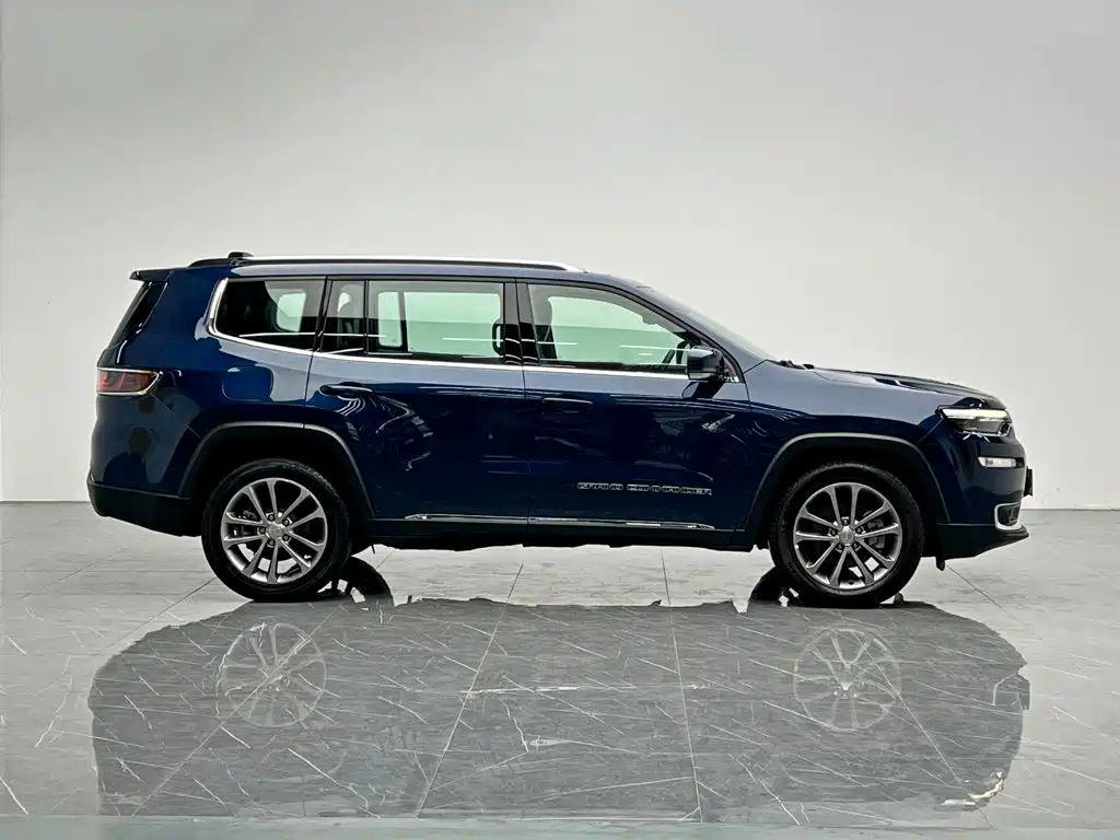 Jeep Grand Commander — фото 7