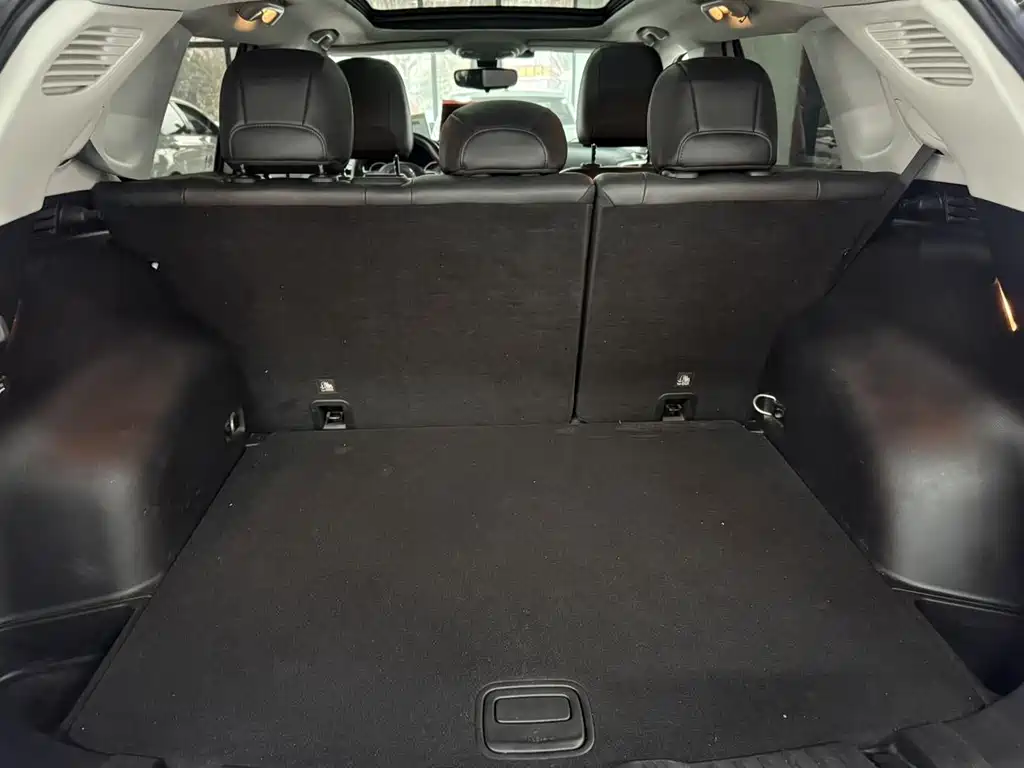 Jeep Compass — фото 15