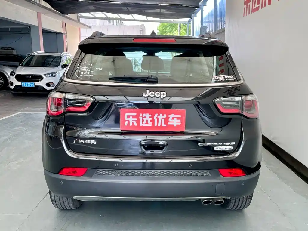 Jeep Compass — фото 3