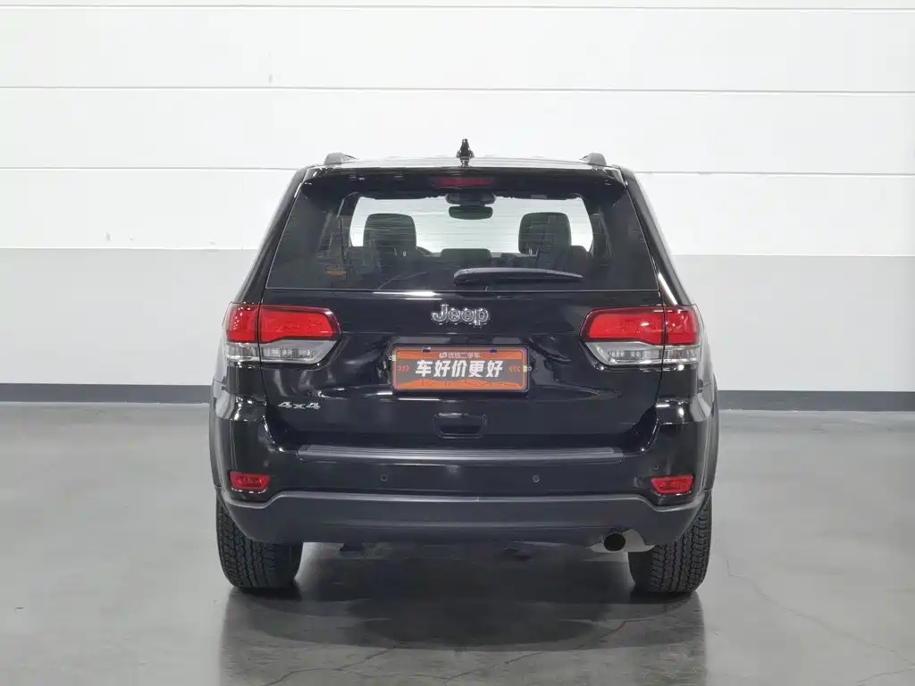 Jeep Grand Cherokee (Import) — фото 4