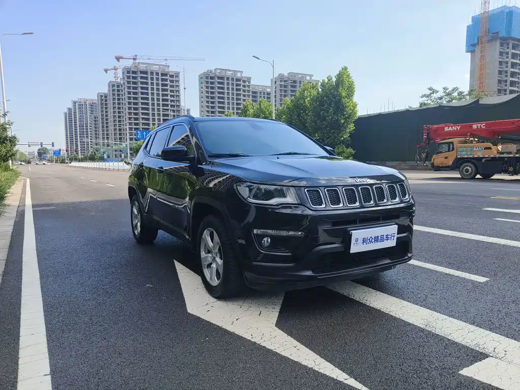 Jeep Compass — фото 3