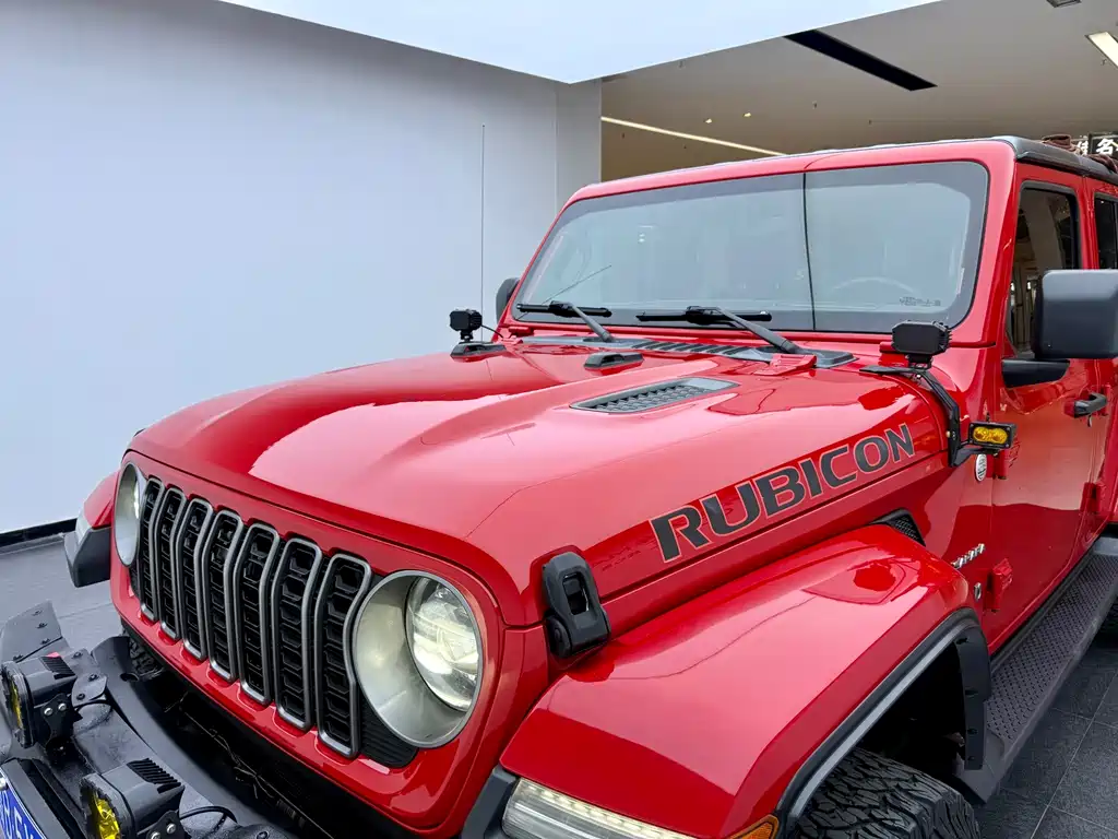 Jeep Wrangler — фото 17