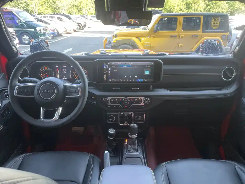 Jeep Wrangler — фото 10