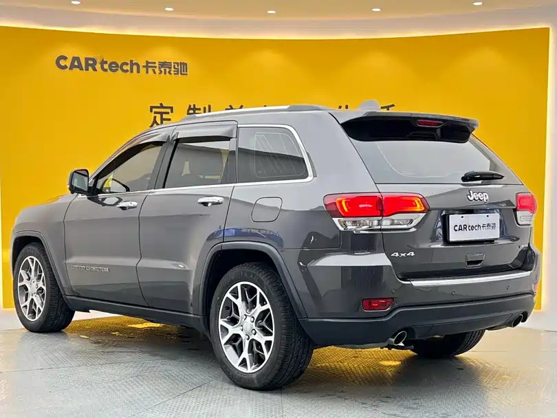 Jeep Grand Cherokee (Import) — фото 7
