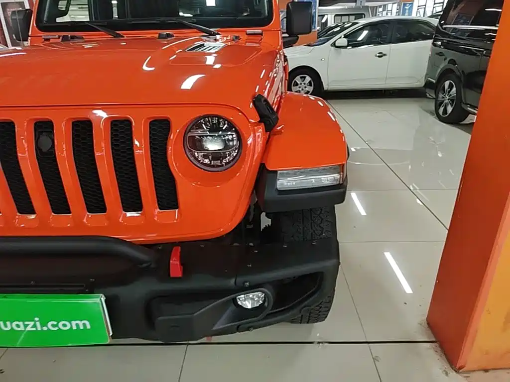 Jeep Wrangler — фото 17