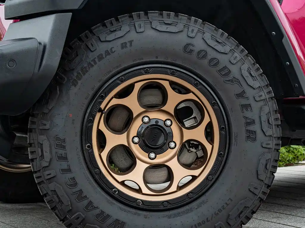 Jeep Wrangler — фото 5