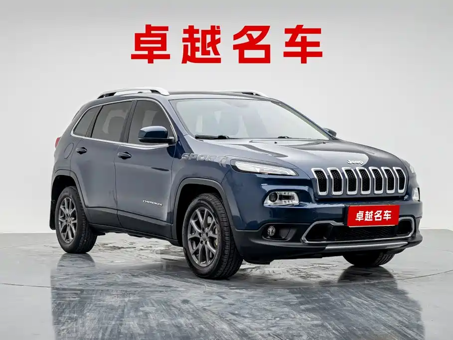 Jeep Cherokee — фото 3