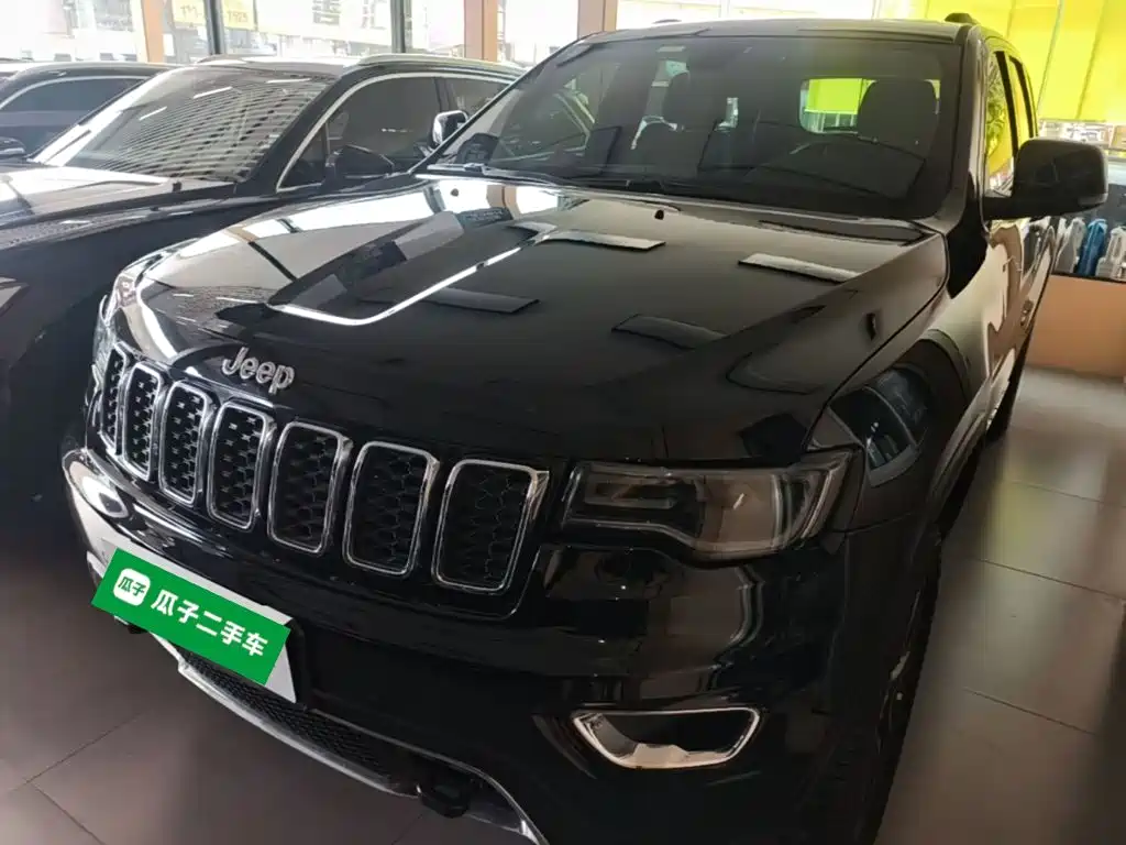 Jeep Grand Cherokee (Import) — фото 2
