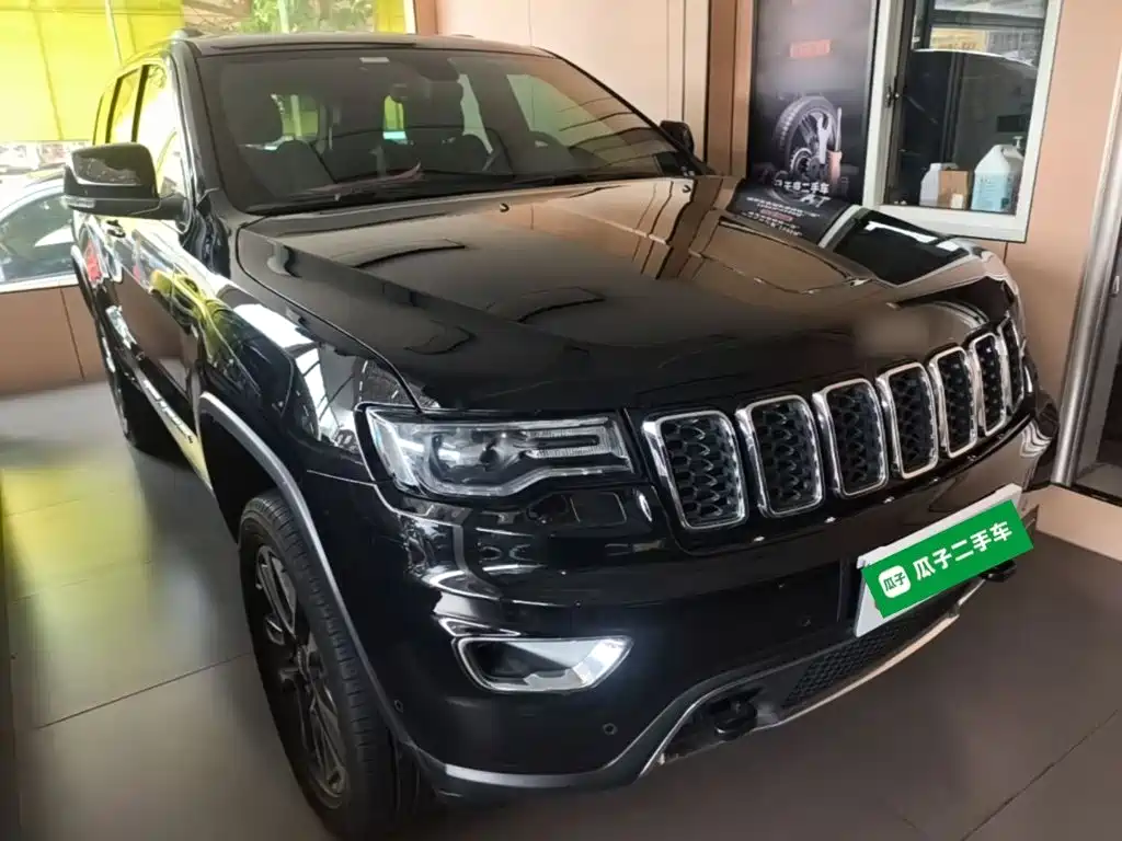 Jeep Grand Cherokee (Import) — фото 4