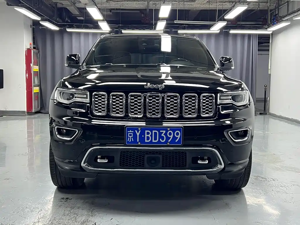 Jeep Grand Cherokee (Import) — фото 2