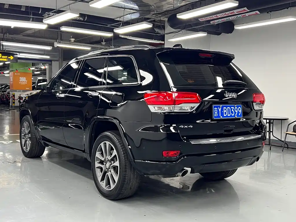 Jeep Grand Cherokee (Import) — фото 4