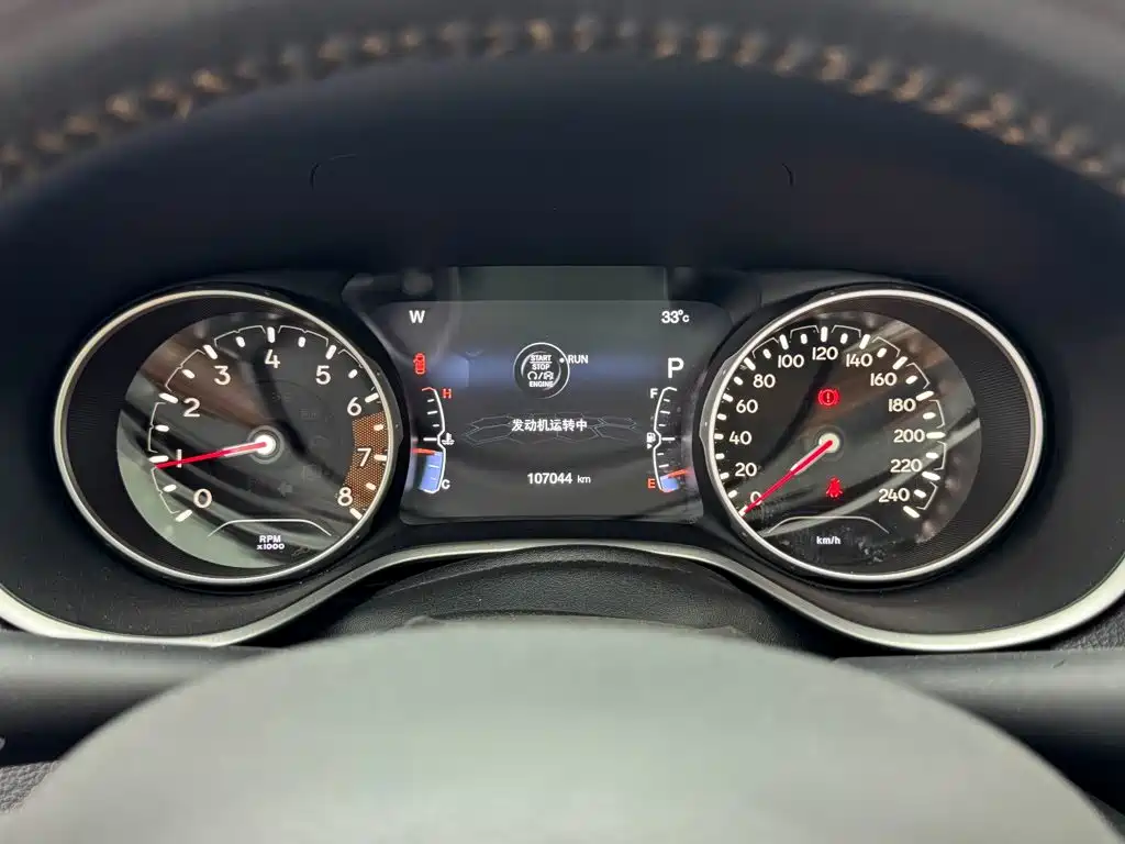 Jeep Compass — фото 9